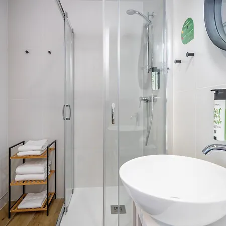 Halo منتزه العطل هيل